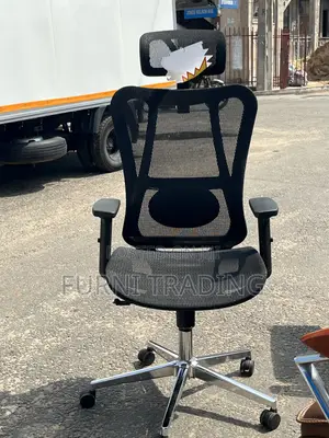 Ergonomic Swivel Office Chair