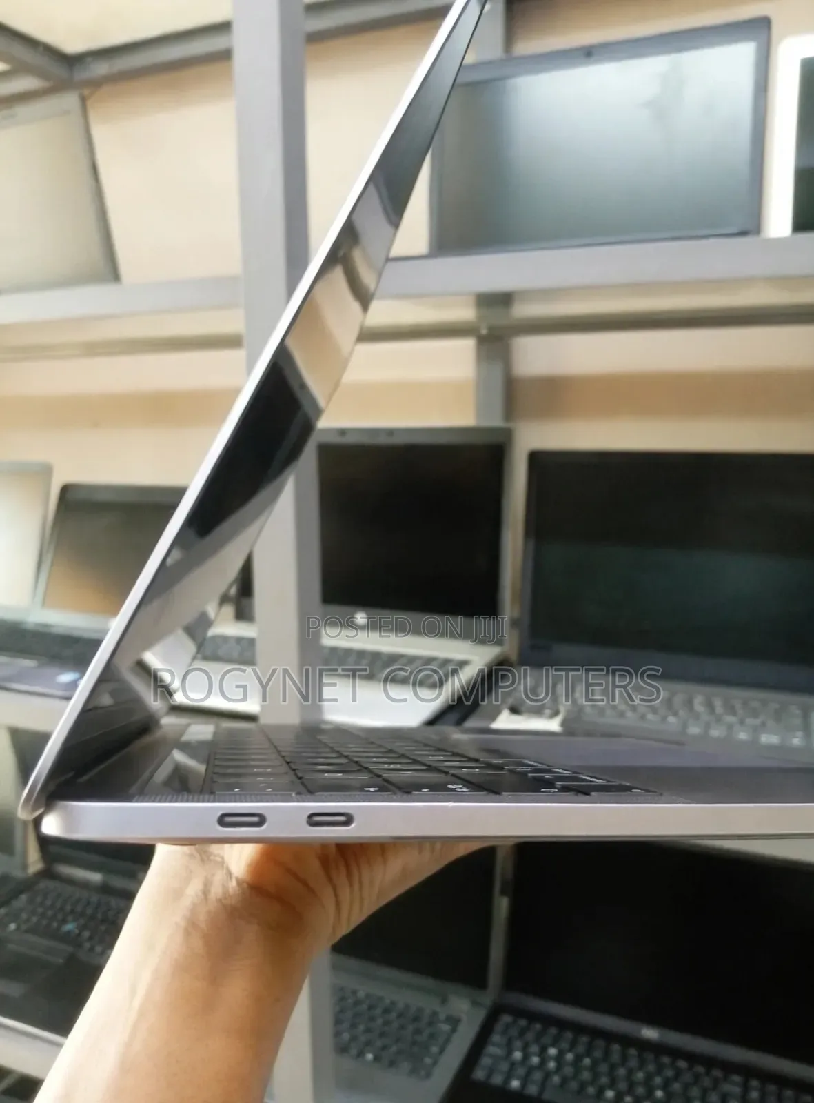 Laptop Apple MacBook Pro 2019 8GB Intel Core i5 SSD 256GB