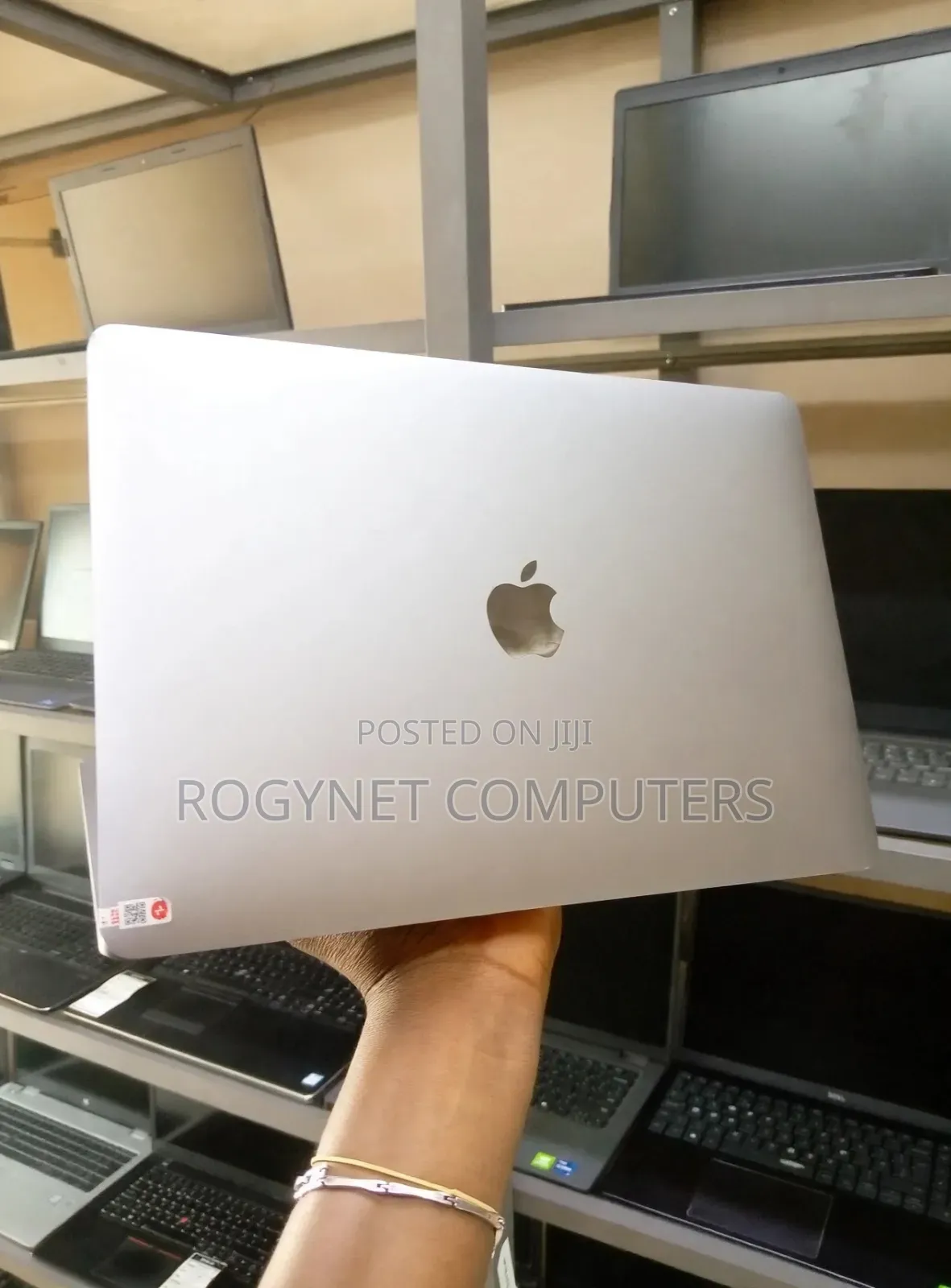 Laptop Apple MacBook Pro 2019 8GB Intel Core i5 SSD 256GB