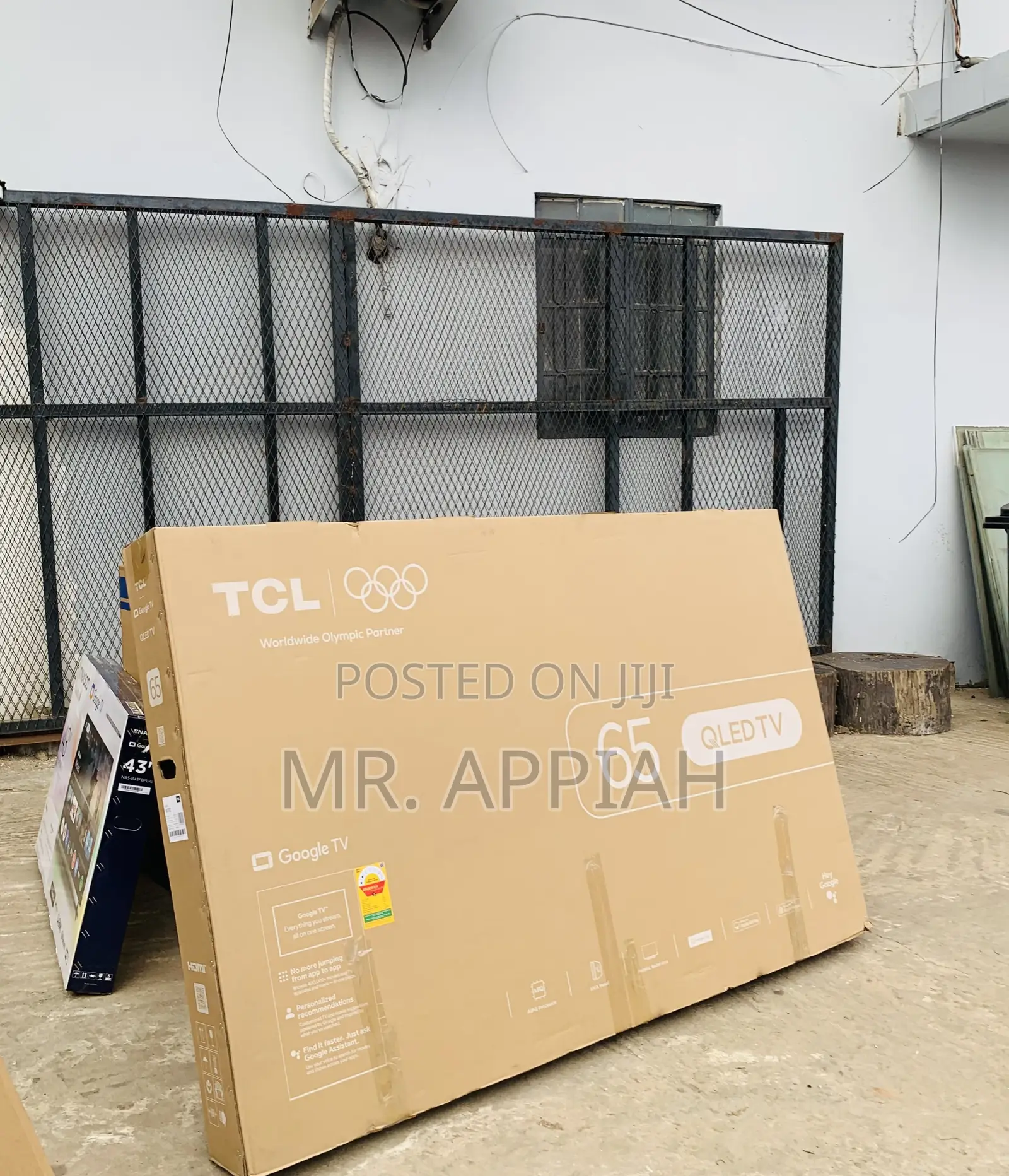 Flat Screen TCL 65 Inch Qled Screen Television(Remote Control)