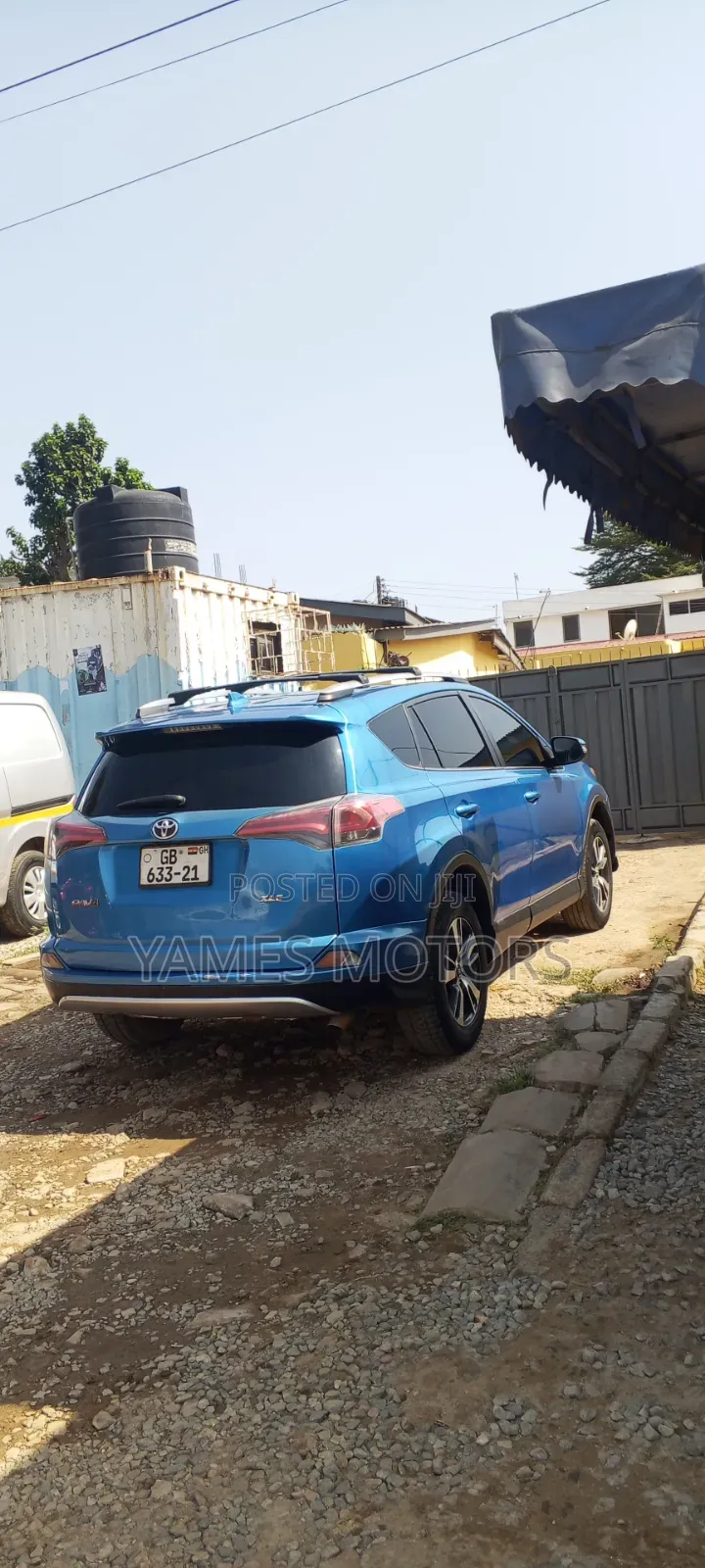 Toyota RAV4 XLE AWD (2.5L 4cyl 6A) 2017 Blue