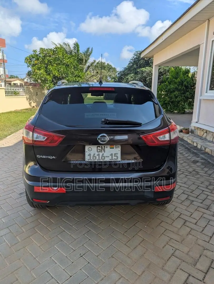 Nissan Qashqai 2015 Brown