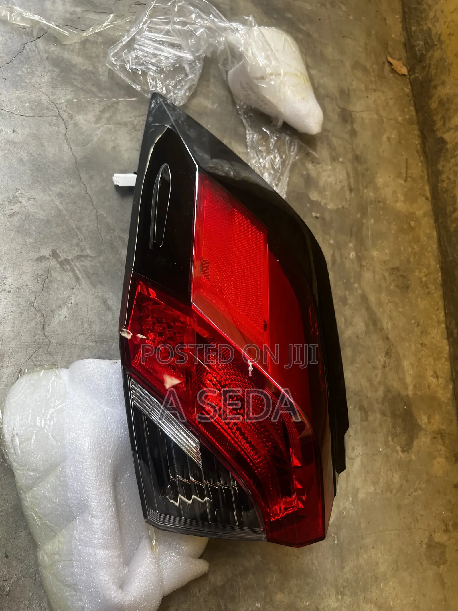 Toyota RAV4 2019 2020 2021 2022 2023 2024 2025 Taillight Pair