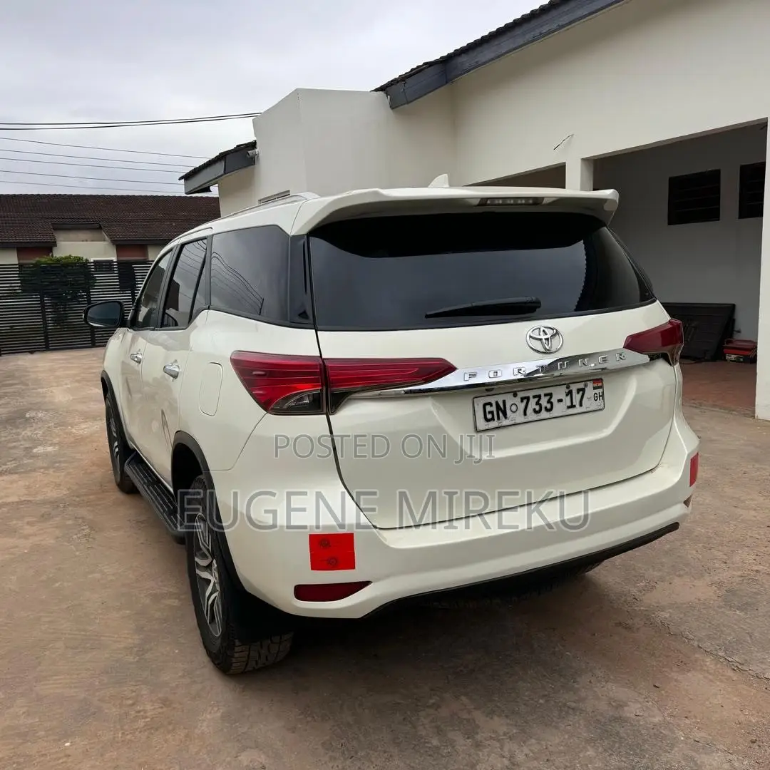 Toyota Fortuner 2017 White