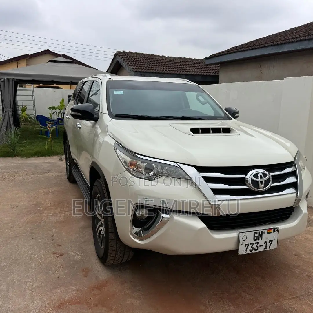 Toyota Fortuner 2017 White