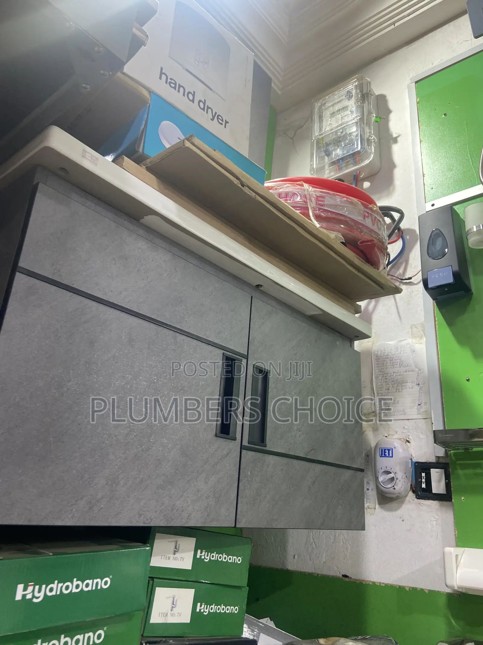 Cabinet Basin