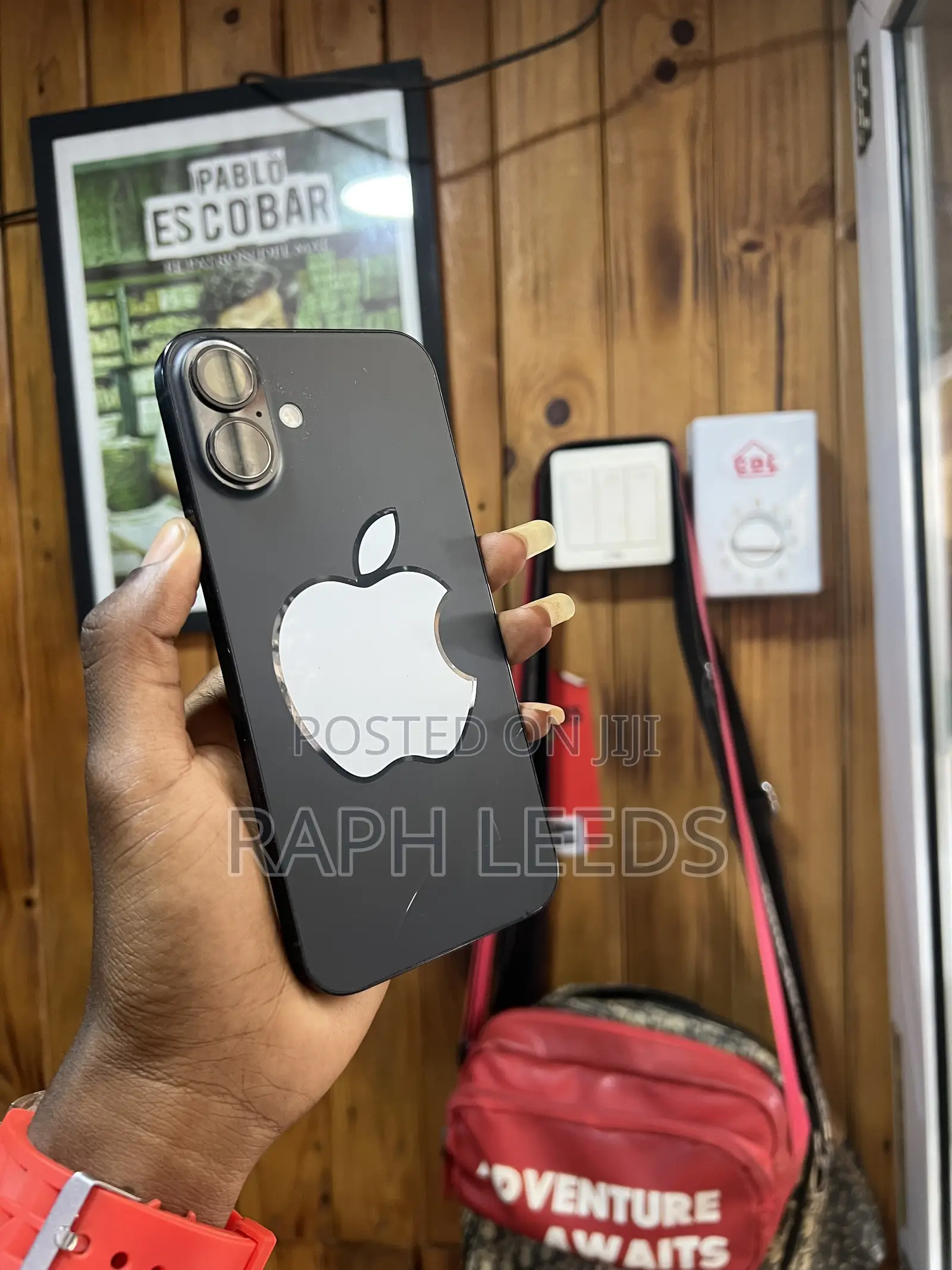 Apple iPhone 16 Plus 128 GB Gray