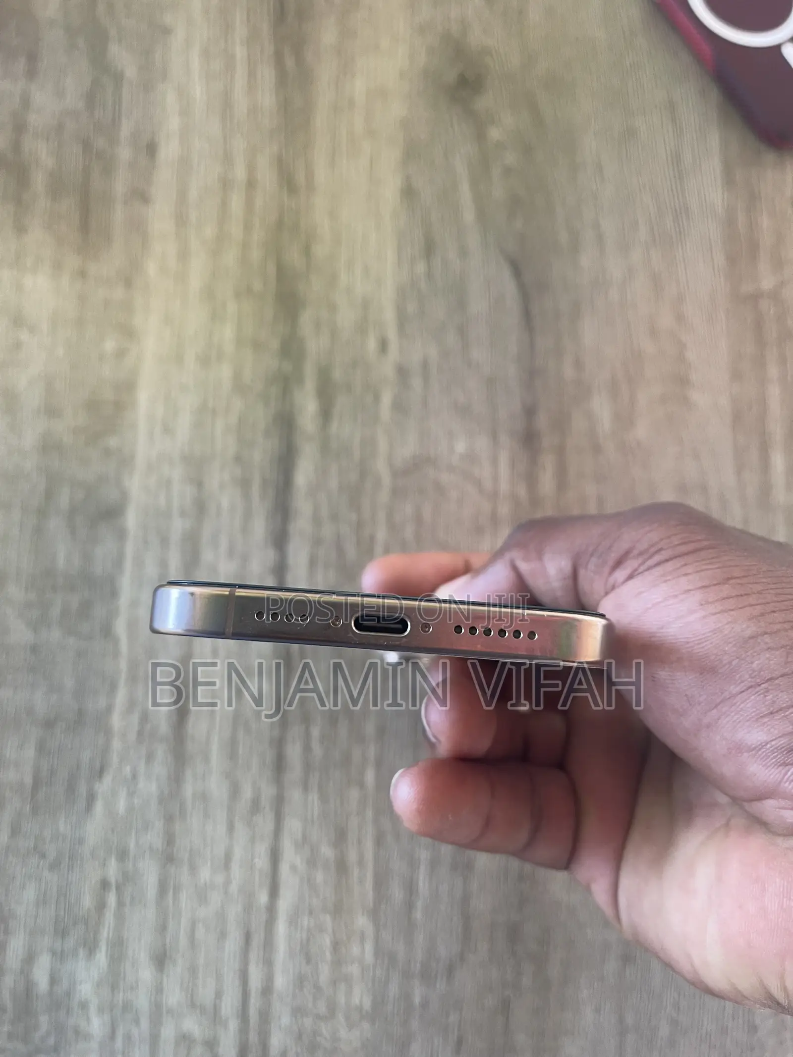 Apple iPhone 16 Pro Max 256 GB Gold