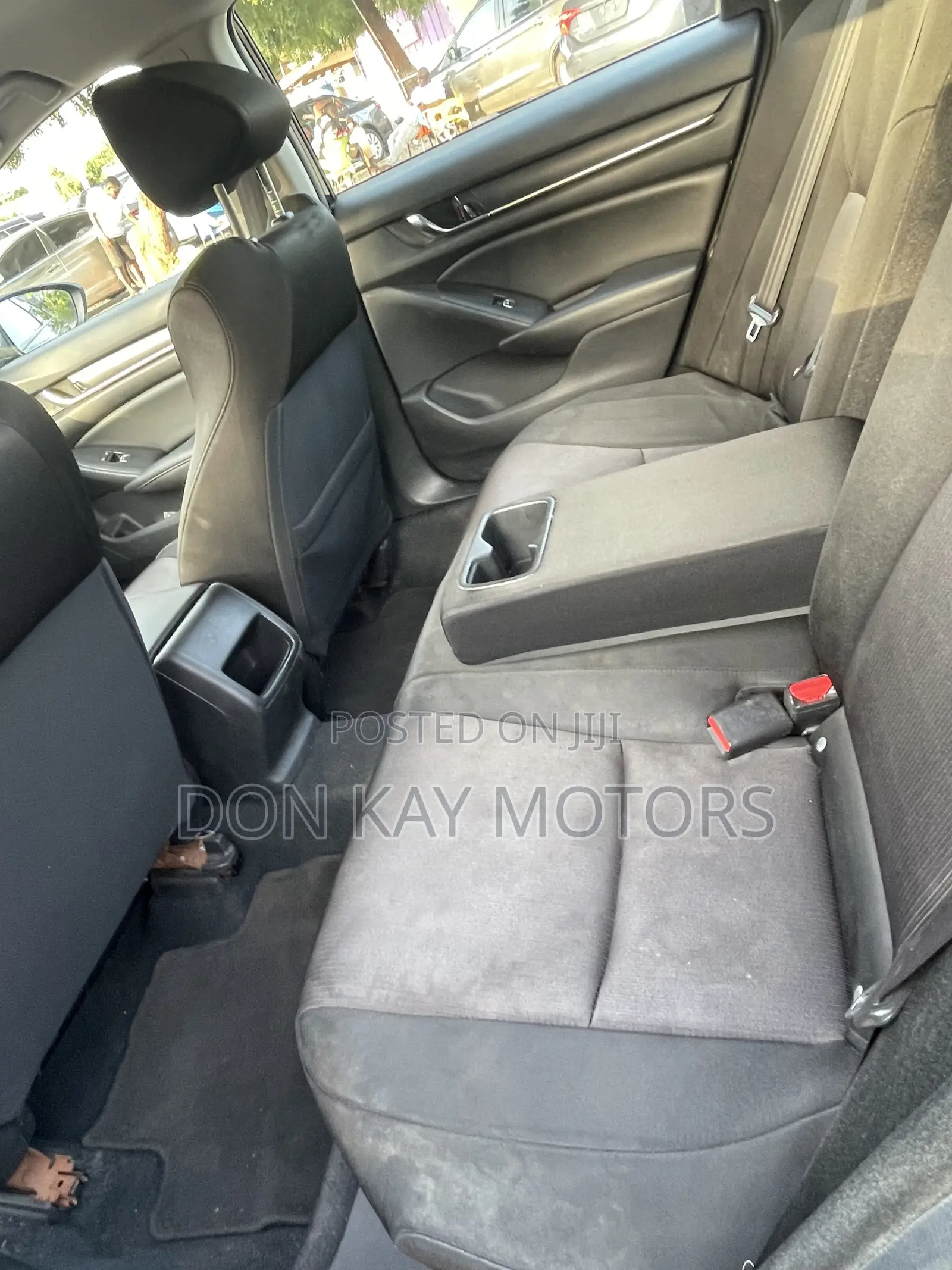 Honda Accord LX (1.5L 4cyl Turbo CVT) 2019 Black