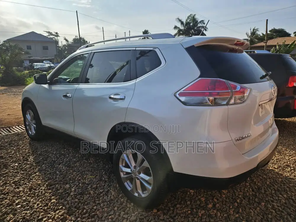 Nissan Rogue 2015 White