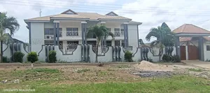 8bdrm House in Krapa, Kumasi Metropolitan for sale