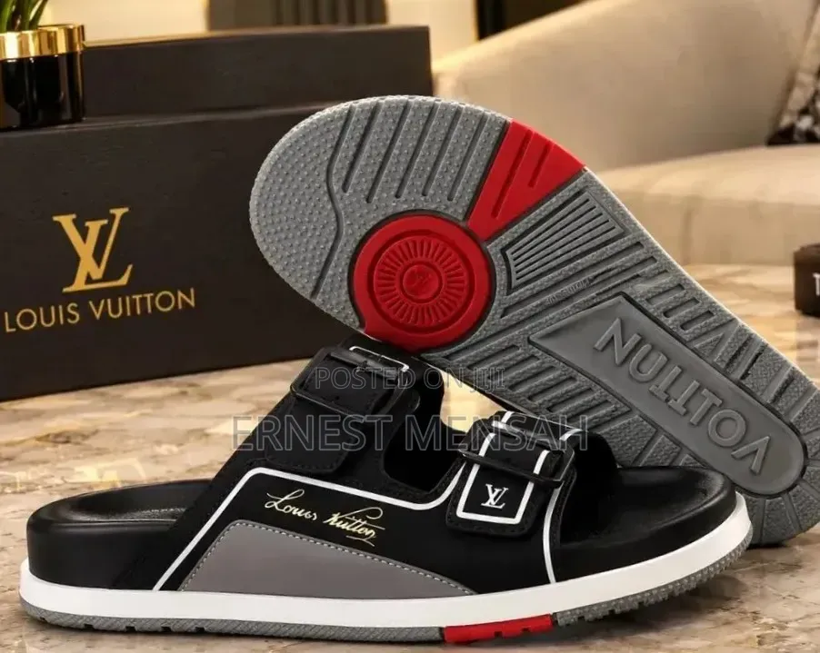 Louis Vuitton Slippers