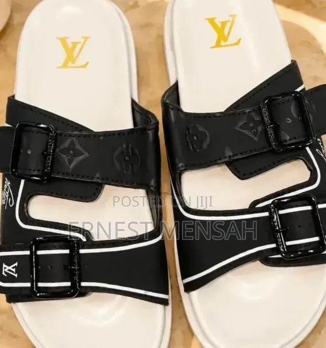 Louis Vuitton Slippers