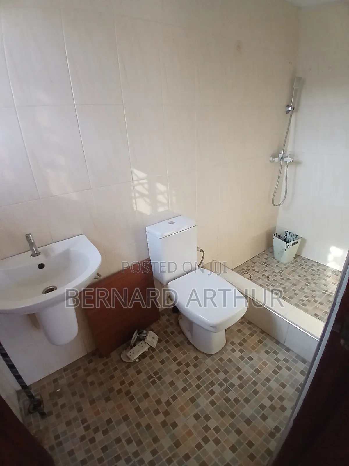 3bdrm House in Bernard Agency, Amasaman for rent