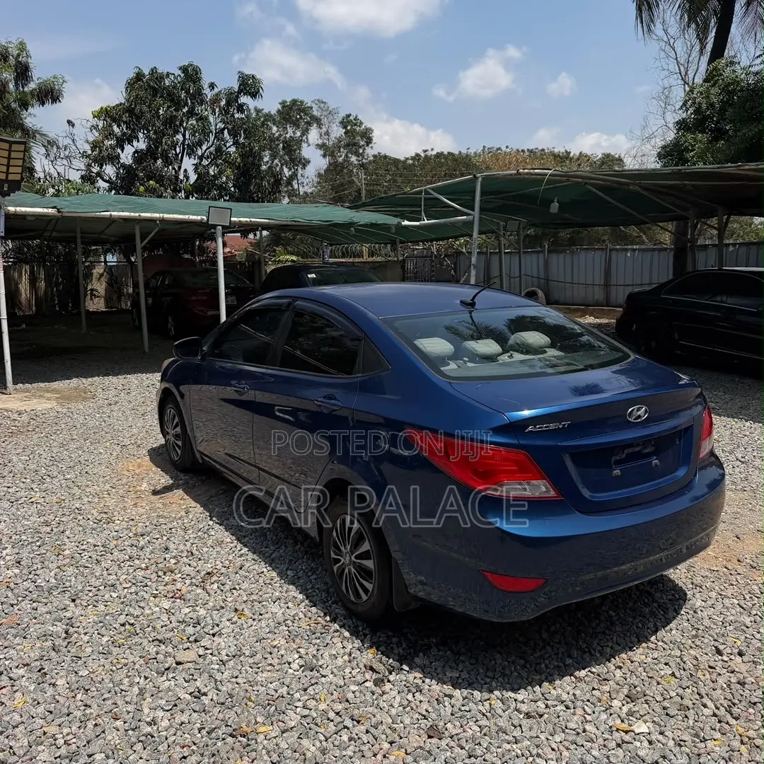 Hyundai Accent GLS 2013 Blue