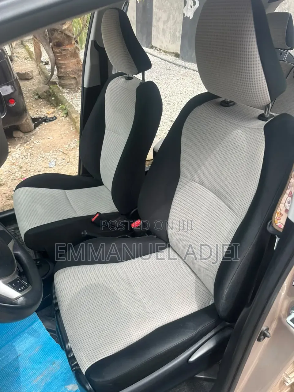 Toyota Vitz 2016