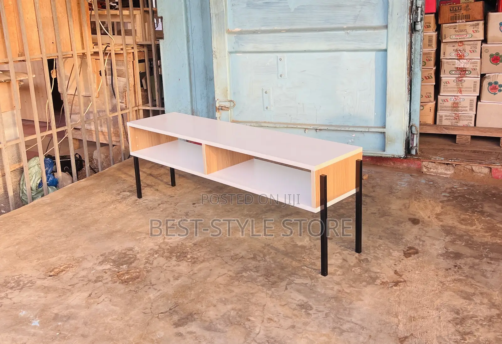 TV Stand B003b