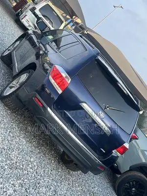 Toyota Highlander 2012 Blue