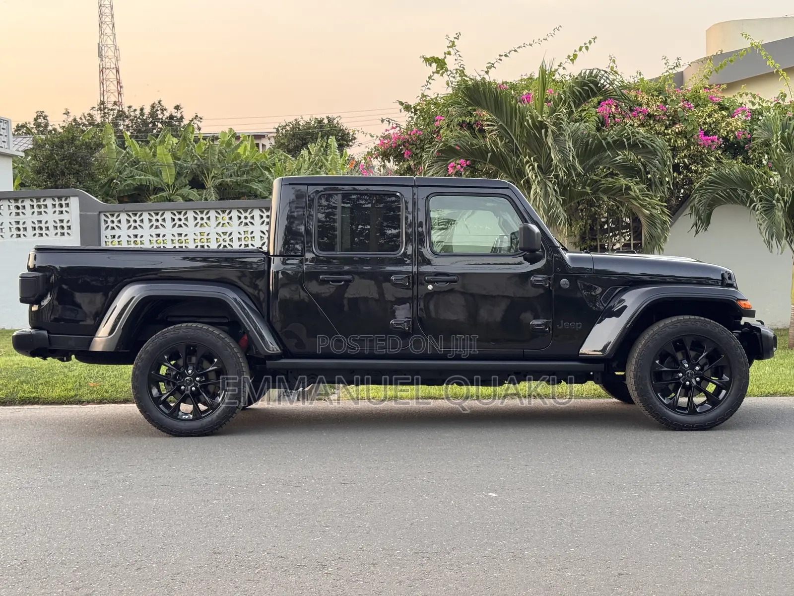 Jeep Gladiator Nighthawk 4x4 2025 Black