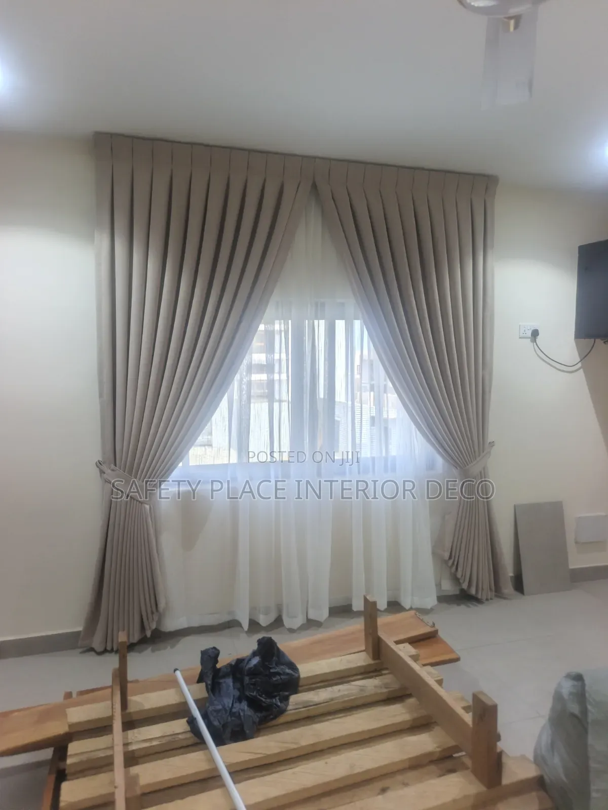Safety Place Interior Decor Curtains Blind and Accessories
