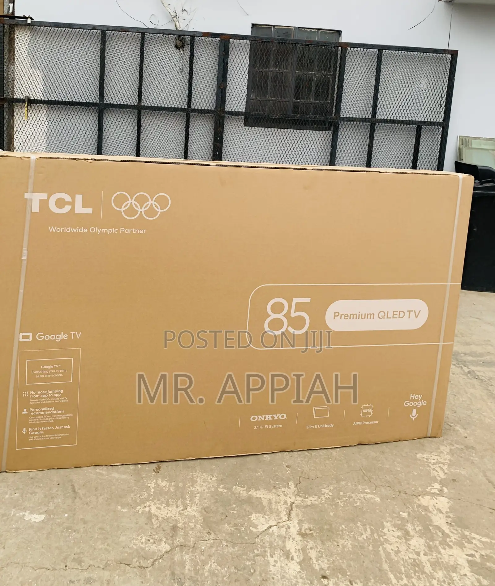 Flat Screen Qled Smart Television(TCL)Black 