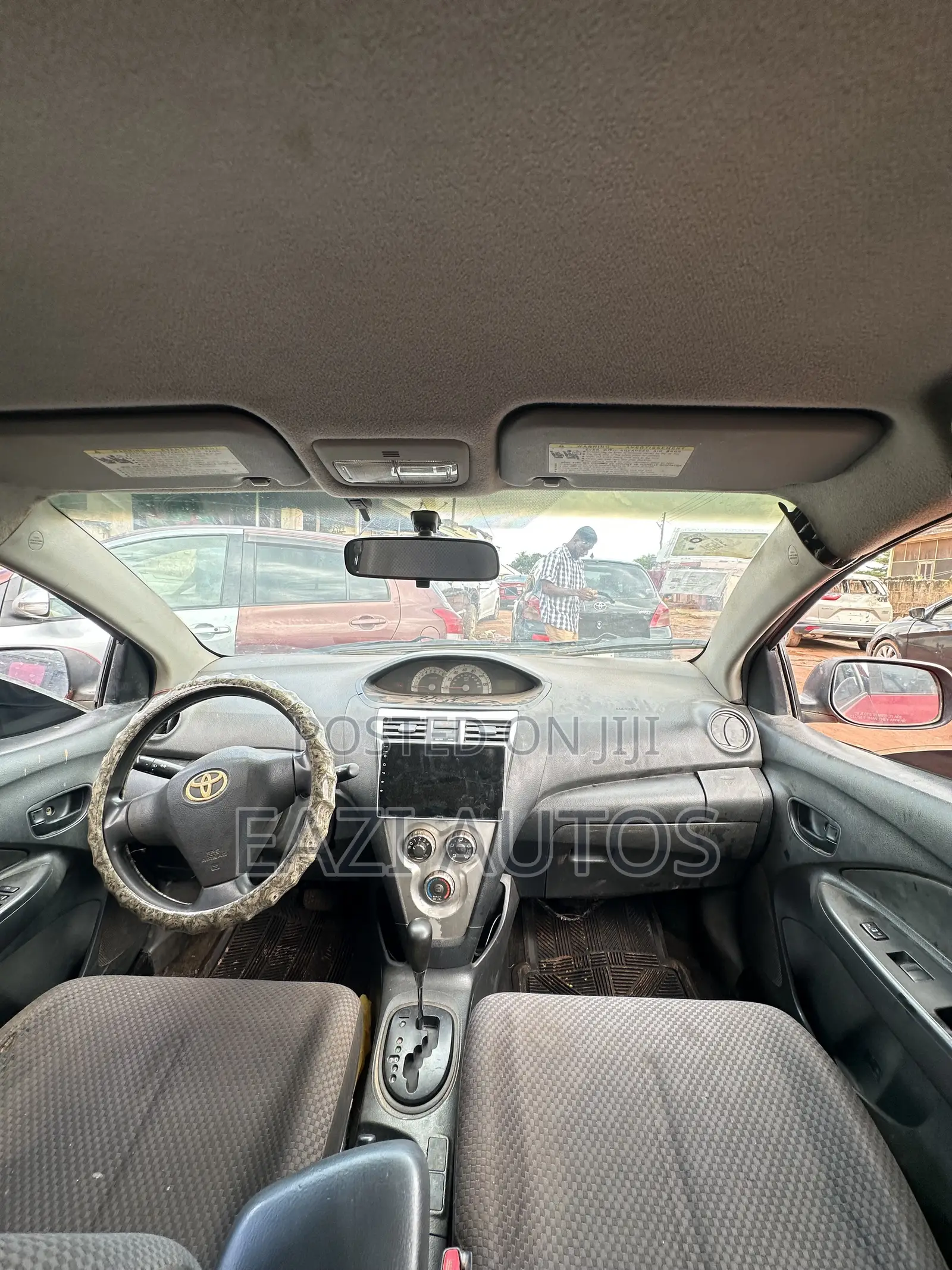 Toyota Yaris 2010 Red