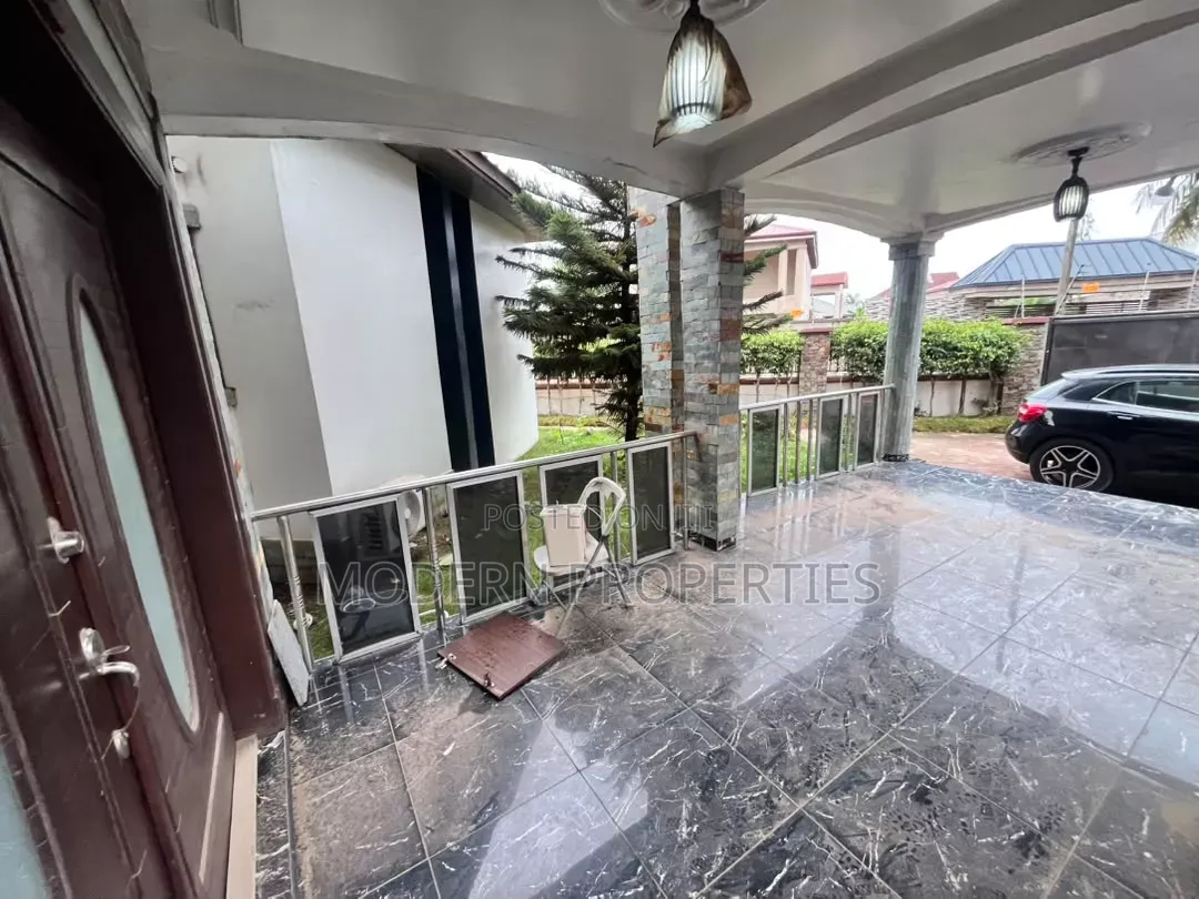 2bdrm Apartment in Modern Properties, A&C Mall Area for rent