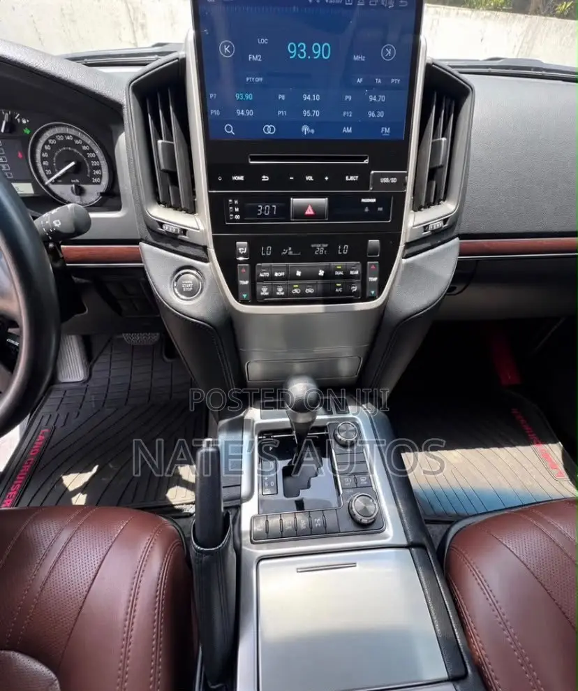 Toyota Land Cruiser 5.7 V8 EXR 2017 Black