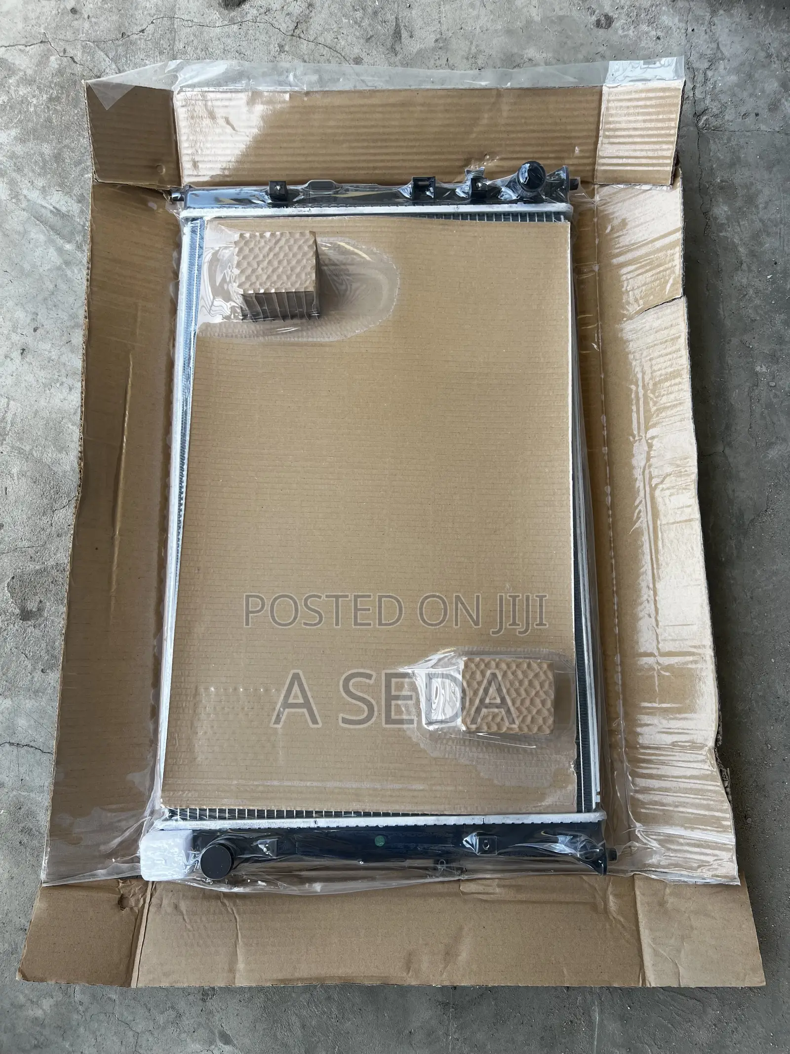 Honda HRV 2016 2017 2018 2019 2020 2021 Radiator Water Tank