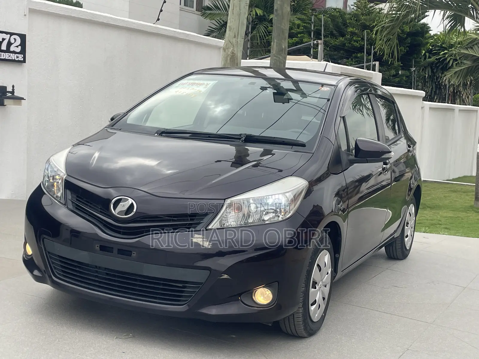 Toyota Vitz 1.3 AWD 5dr 2014 Purple