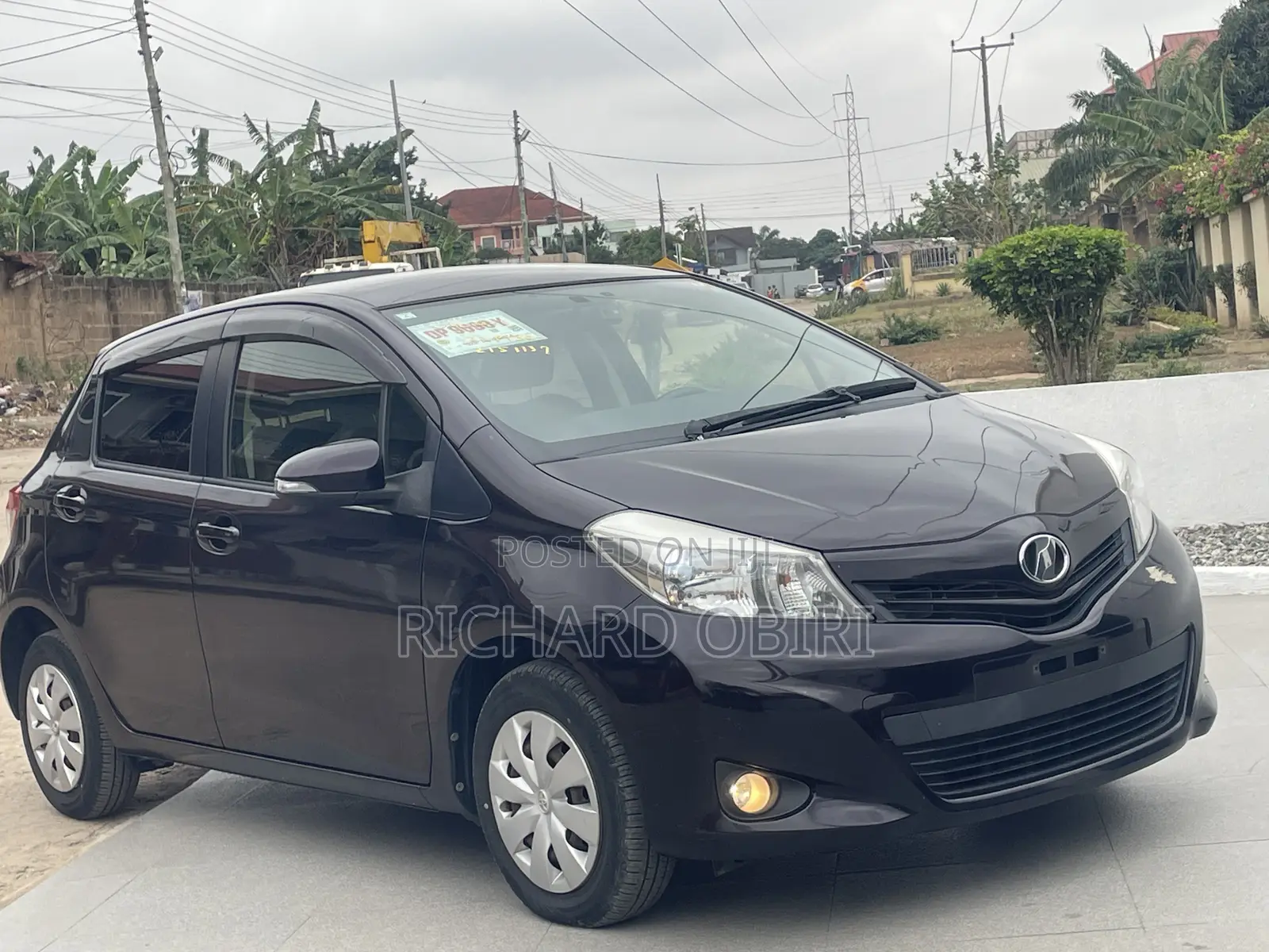 Toyota Vitz 1.3 AWD 5dr 2014 Purple
