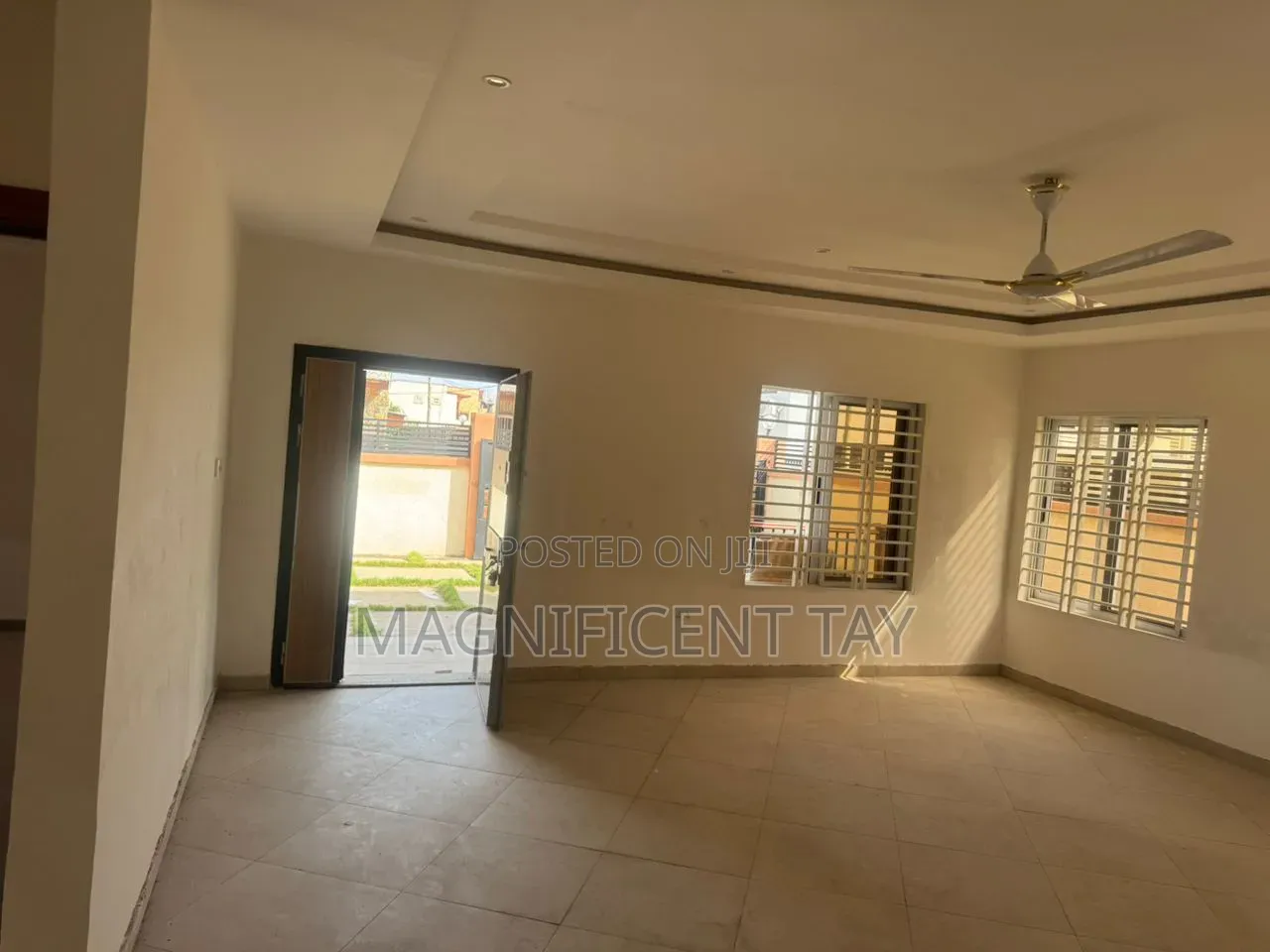 3bdrm House in Magnificent, The Mall for rent