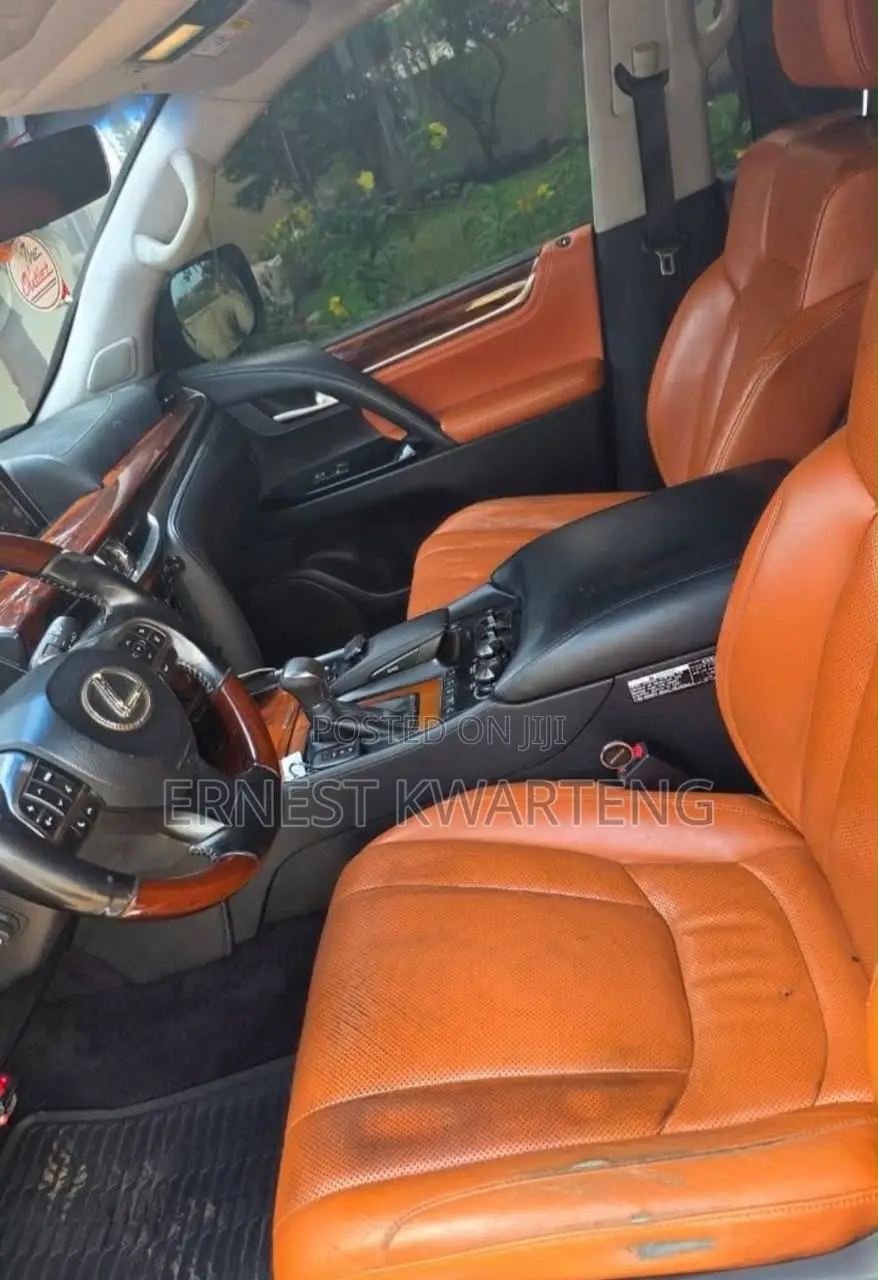 Lexus LX 570 AWD 2017 Black