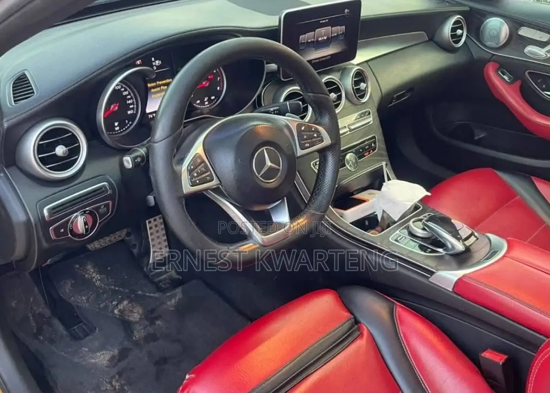 Mercedes-Benz C300 2016 Yellow