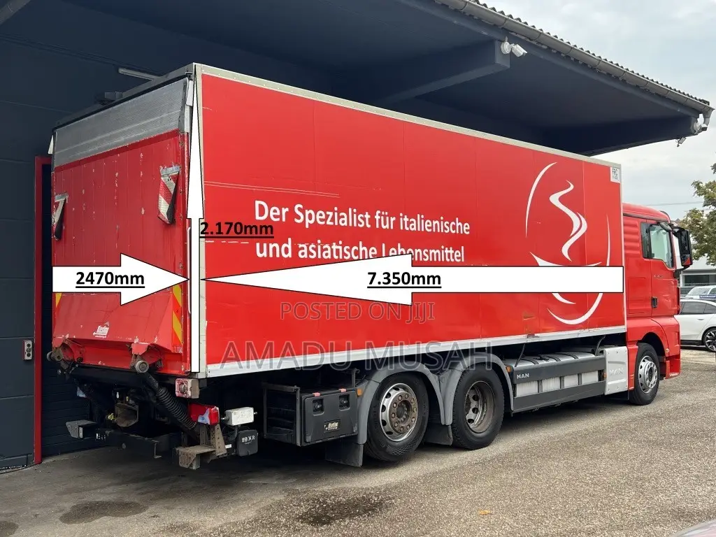 Refrigerator Truck