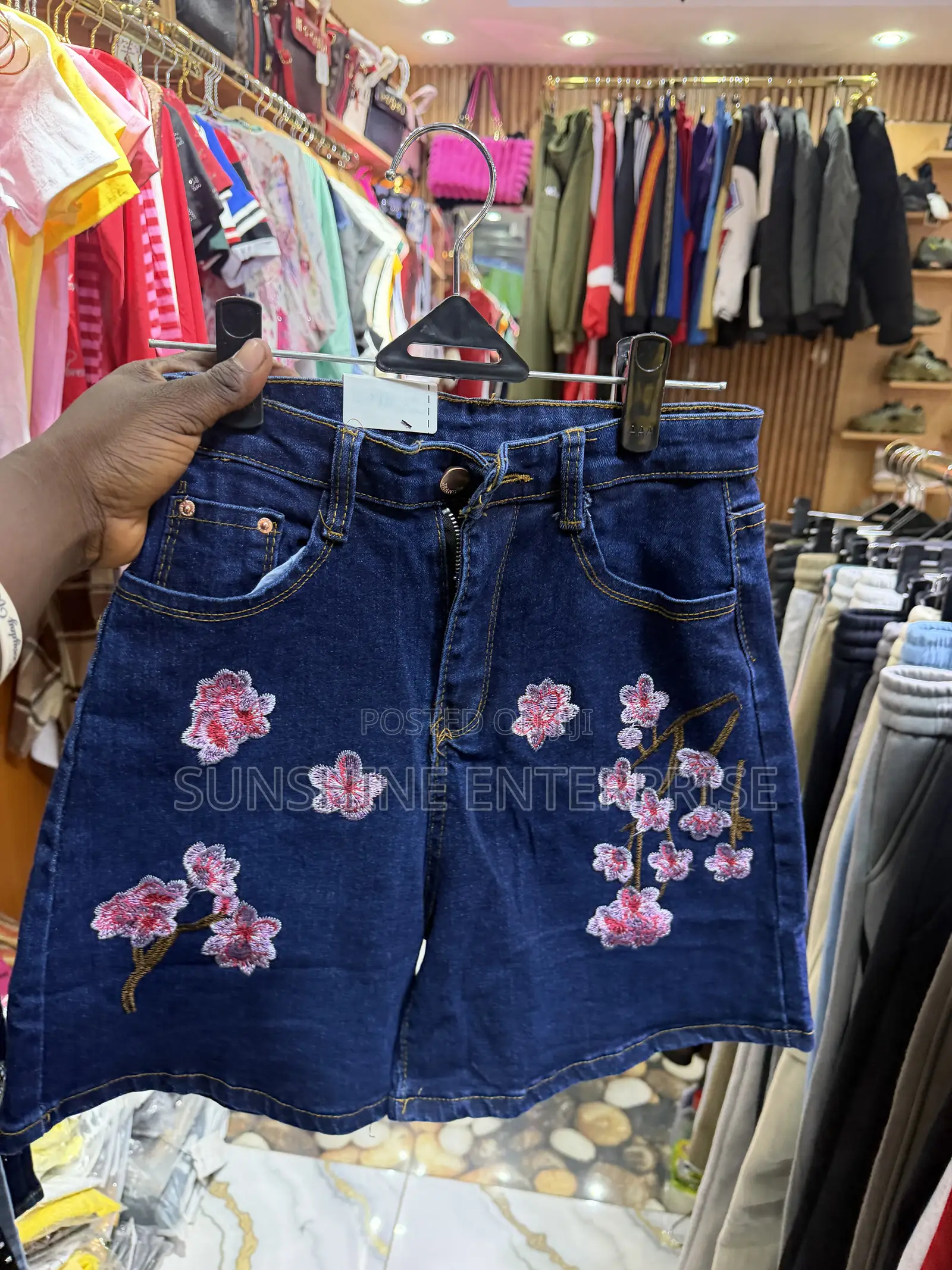Ladies Short Jeans