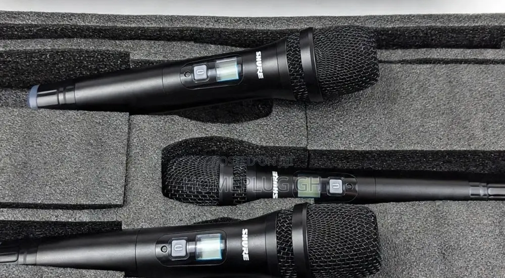 Shure AM-401 Wireless Microphone System