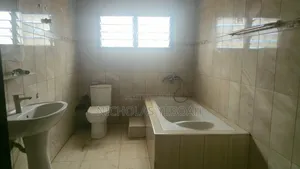 3bdrm Apartment in Din-Pa Real Estate, Kumasi Metropolitan for rent