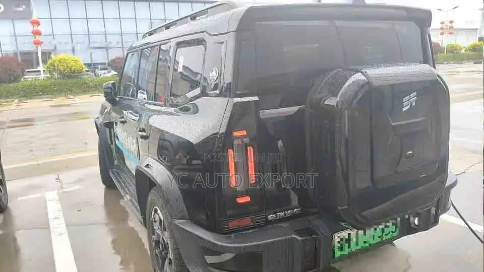 Jetour T2 i-DM 2026 Black