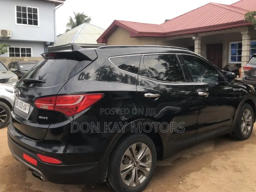 Hyundai Santa Fe 2015 Black