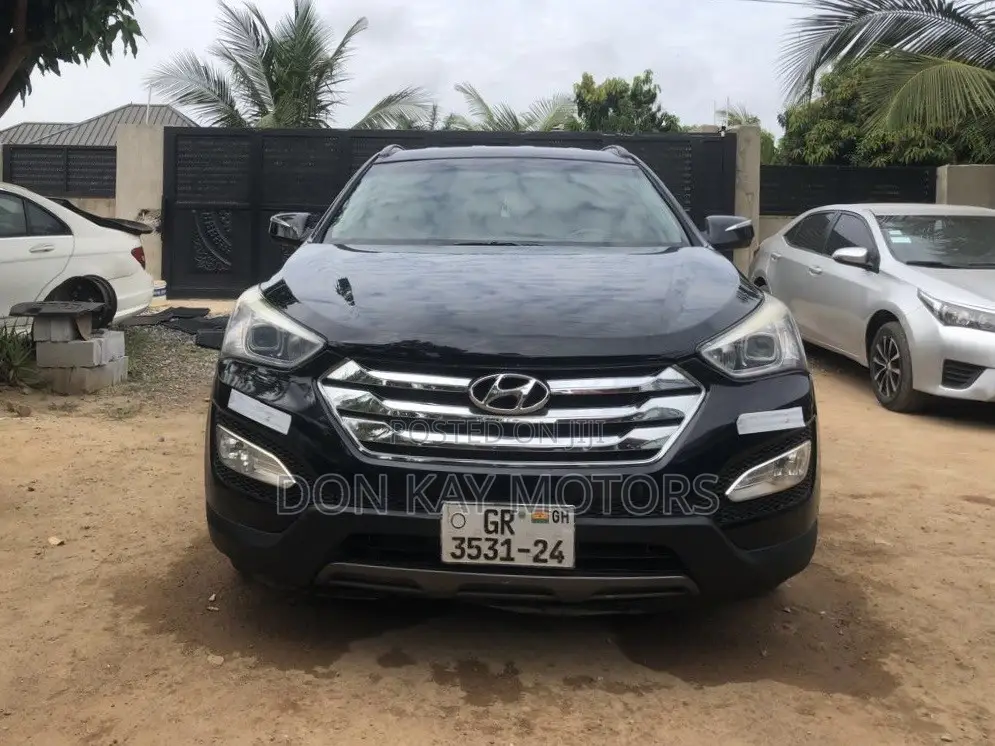 Hyundai Santa Fe 2015 Black