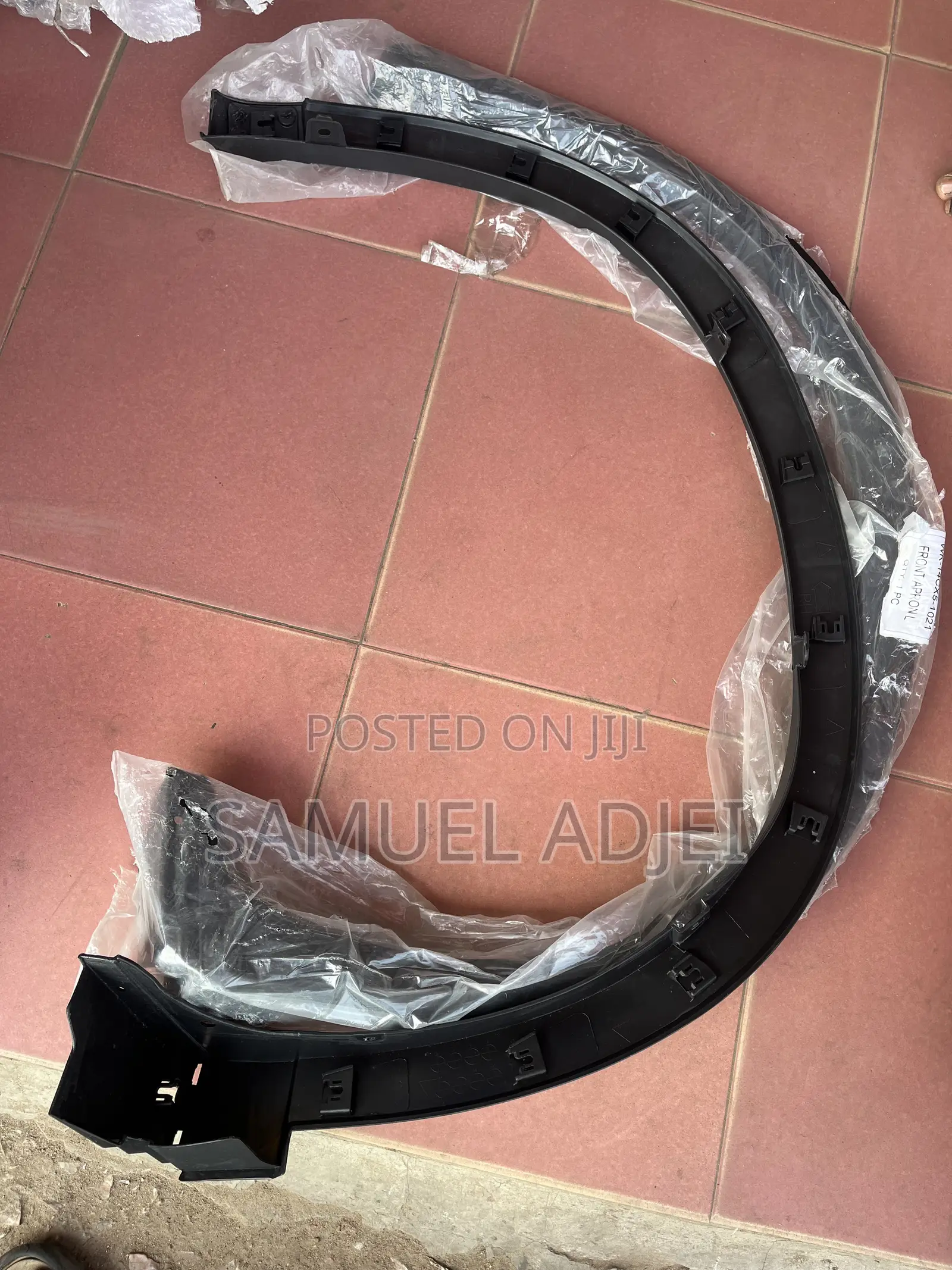 Mazda CX5 2014 to 2016 Fender Moulding Front Pair.