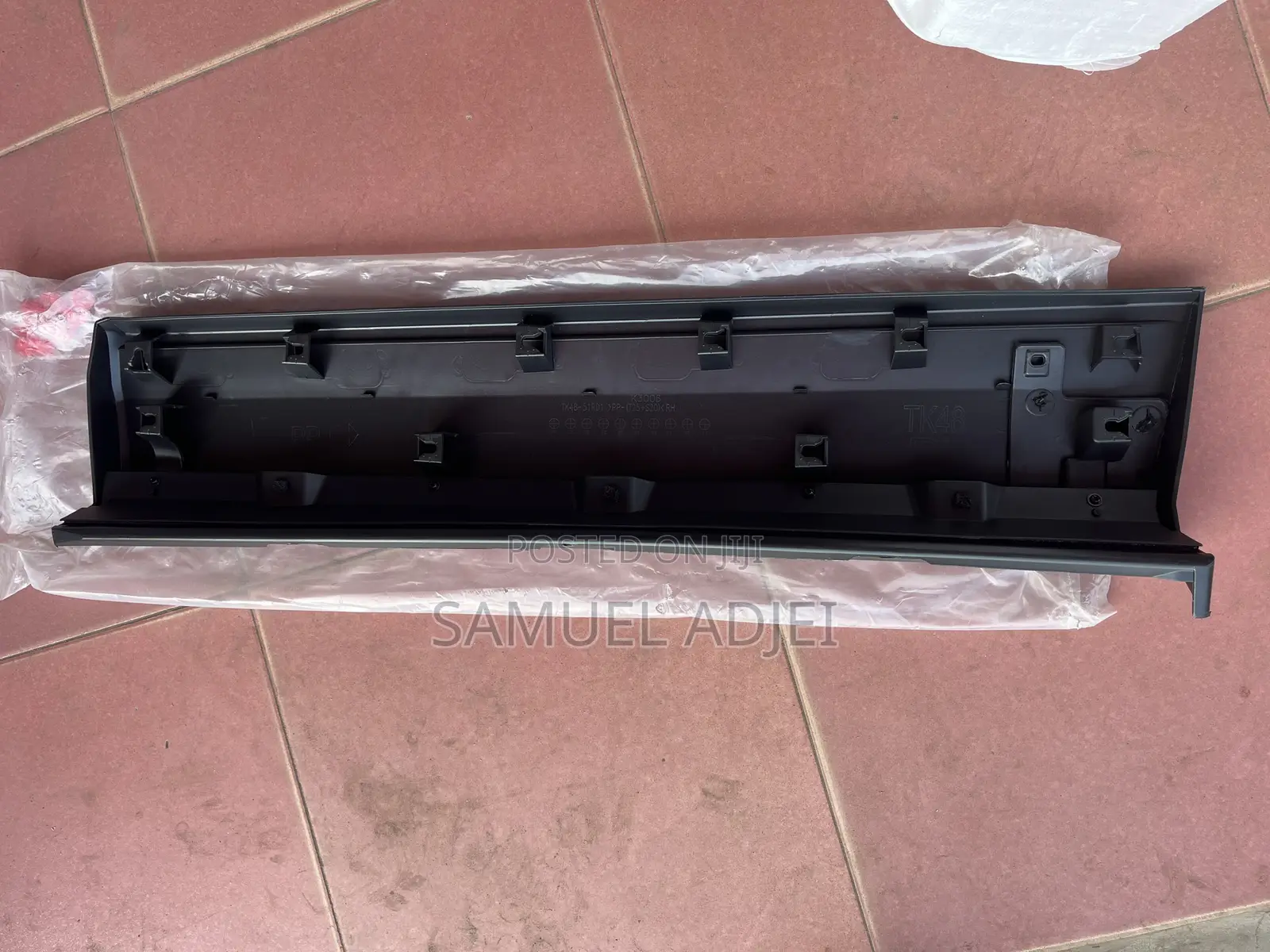 Mazda CX9 Door Moulding Back.