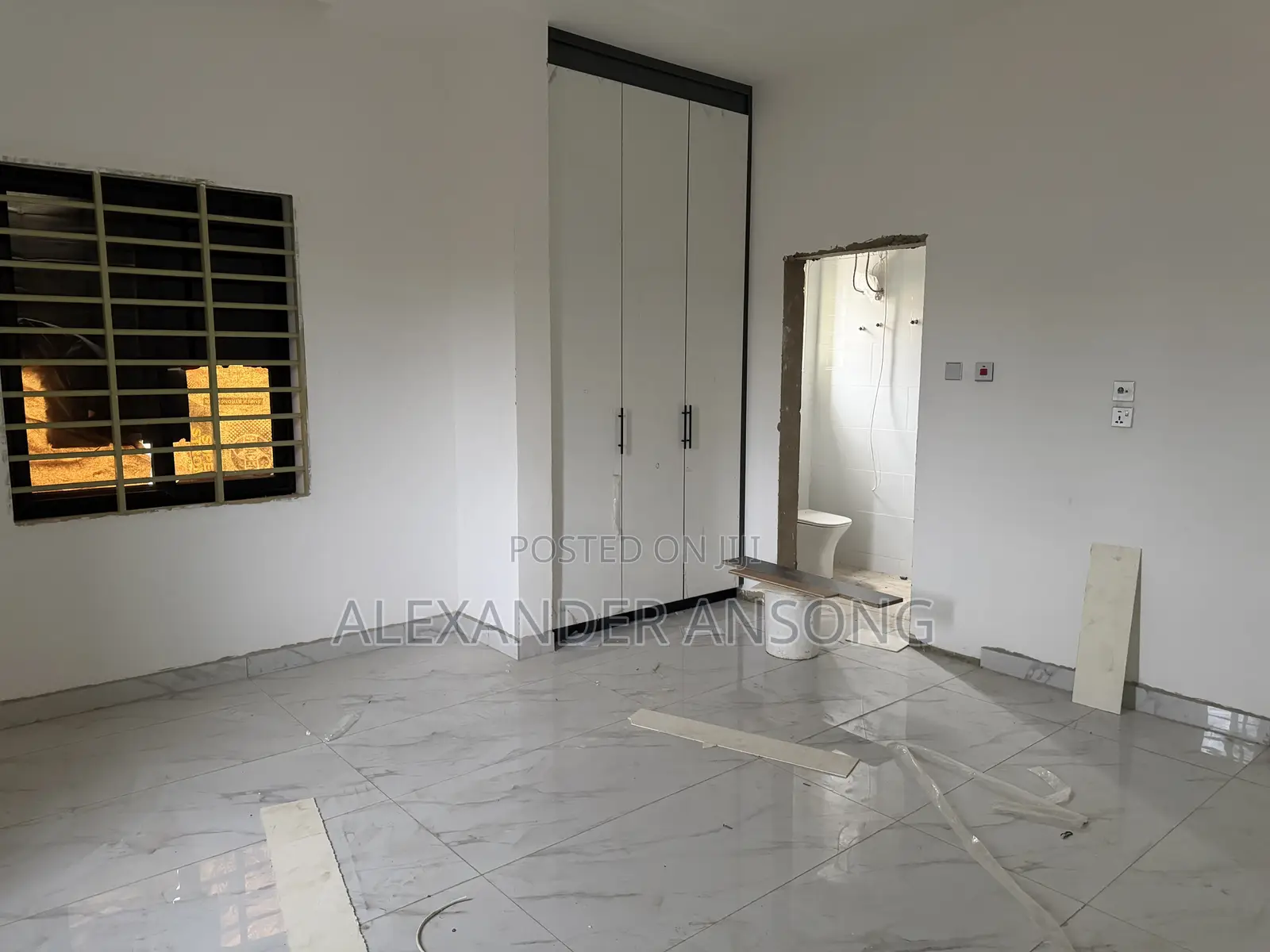 5bdrm House in Lakeside for sale