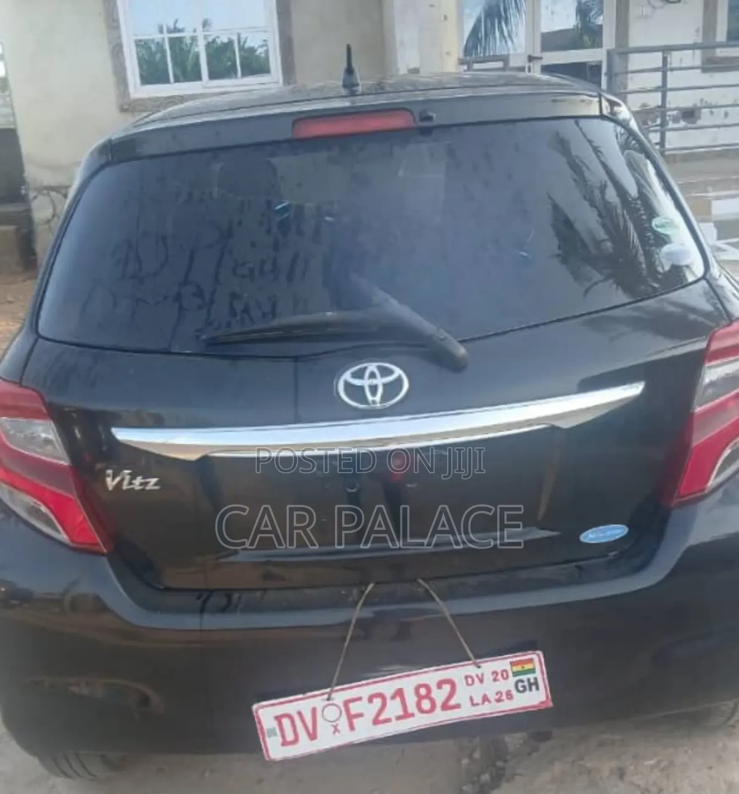 Toyota Vitz 1.3 FWD 5dr 2016 Black