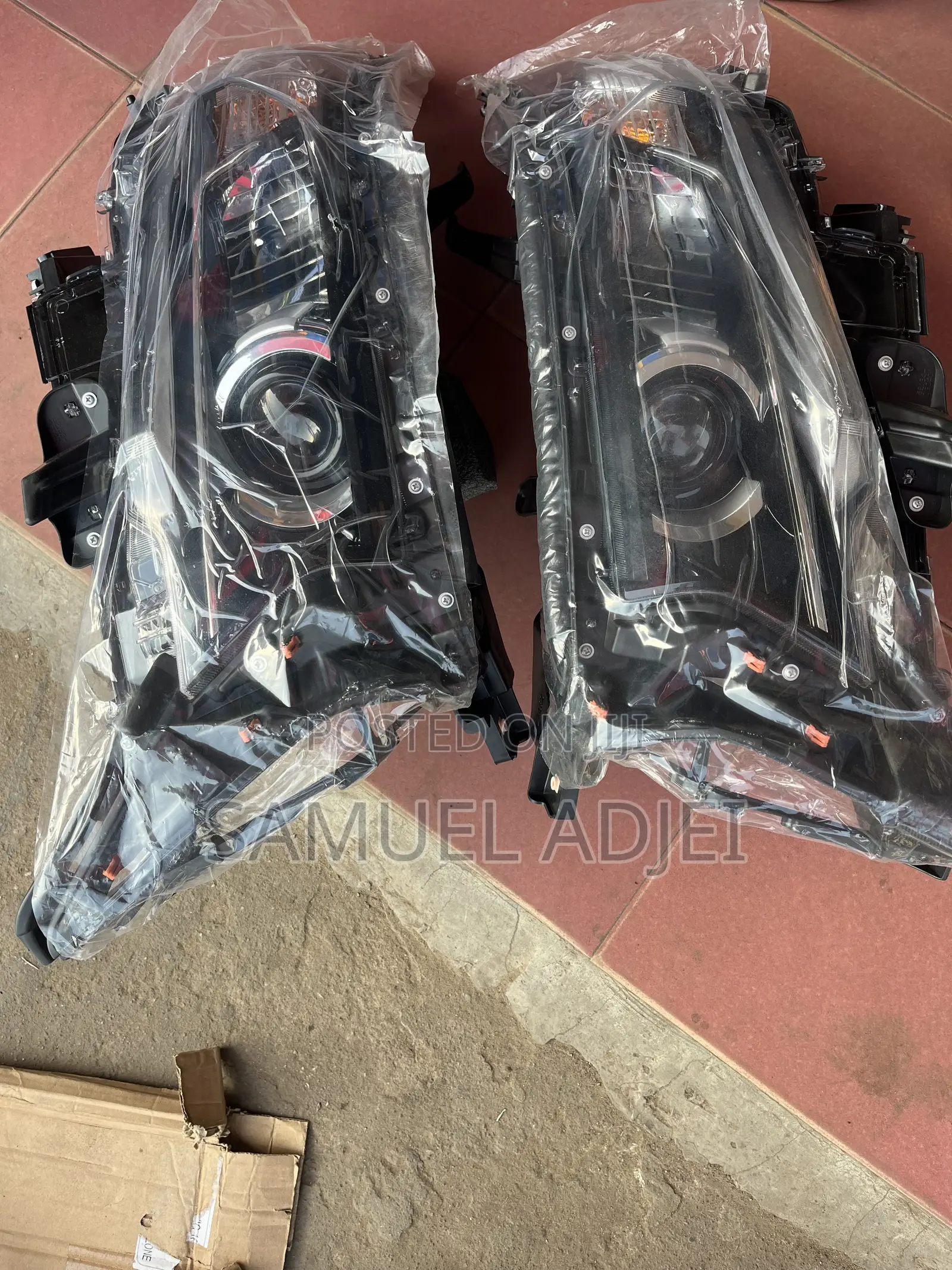 Toyota Land Cruiser Prado Headlight Pair. Full Led.