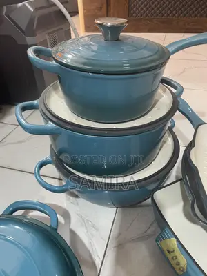 Cast Iron Cookware Set