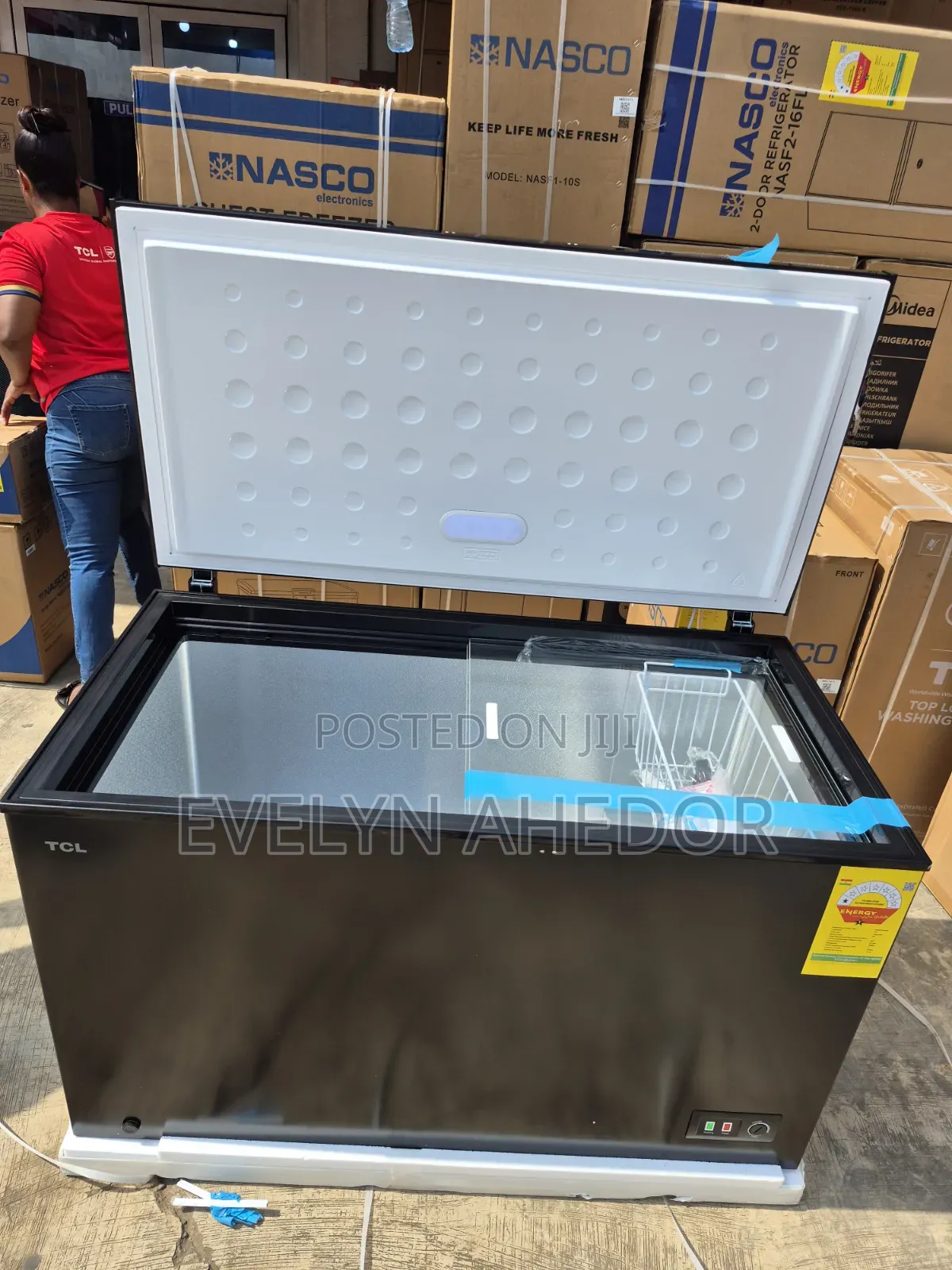Super Quality TCL Chest Freezer Black Colour With Lock and Key