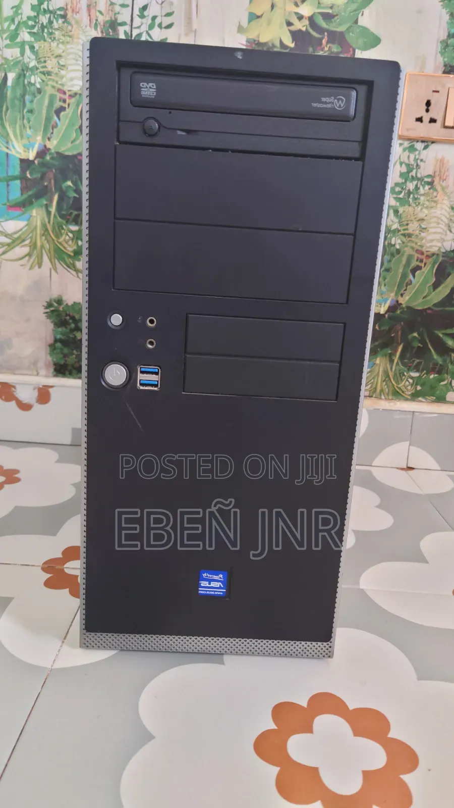 Desktop Computer Asus 8GB AMD A8 HDD+SSD 500GB