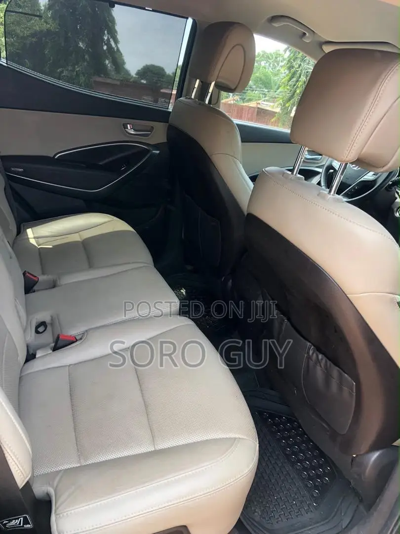 Hyundai Santa Fe 2018 Black